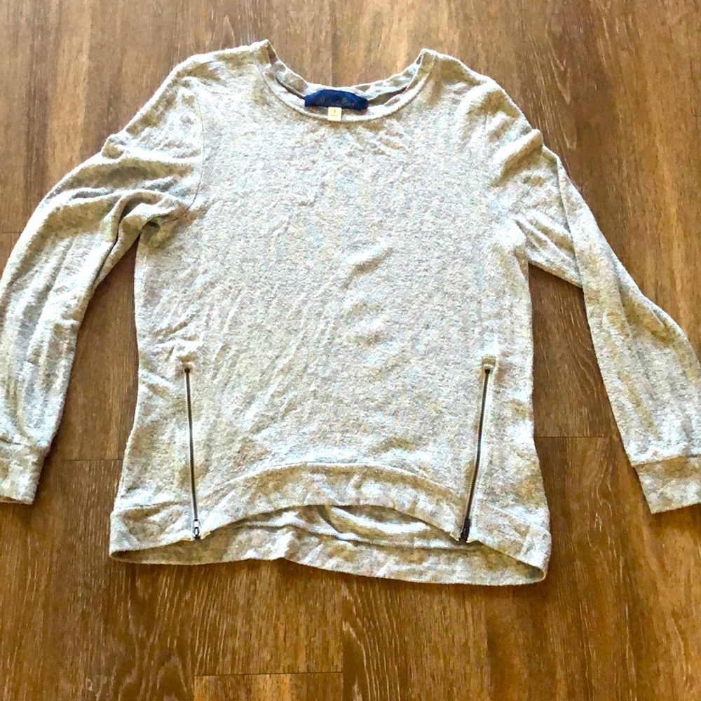 Crew neck sweater